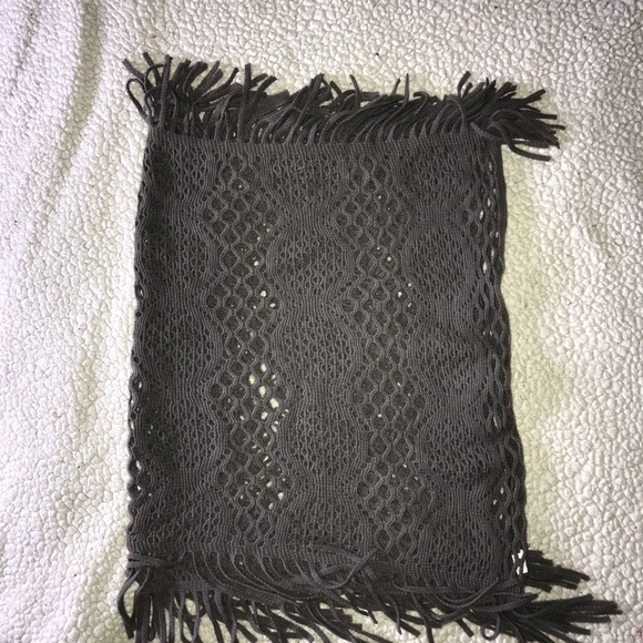 World Market Gray Infinity Fringe Scarf ~B6 - Picture 2 of 3